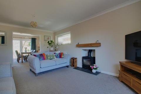 4 bedroom chalet for sale, North Baddesley, Southampton