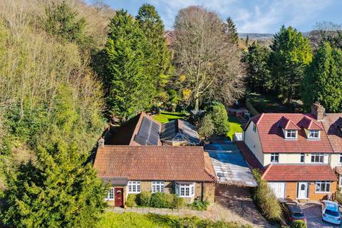 4 bedroom detached bungalow for sale, Rayners Avenue, High Wycombe HP10