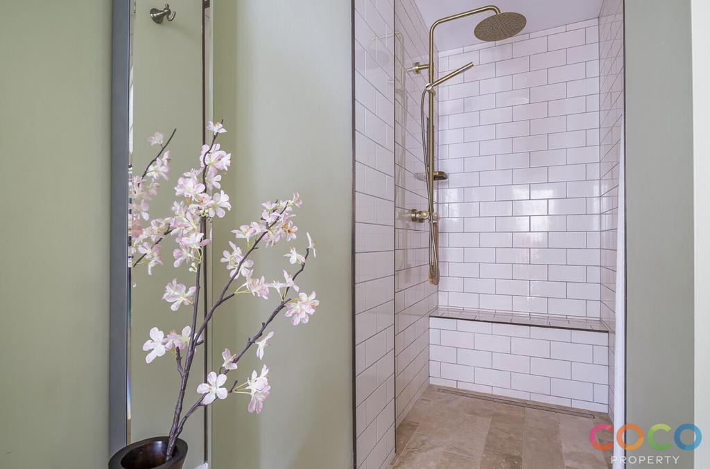 Bedroom Two Ensuite Shower