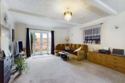12a Frampton Place, Boston, PE21 8EL