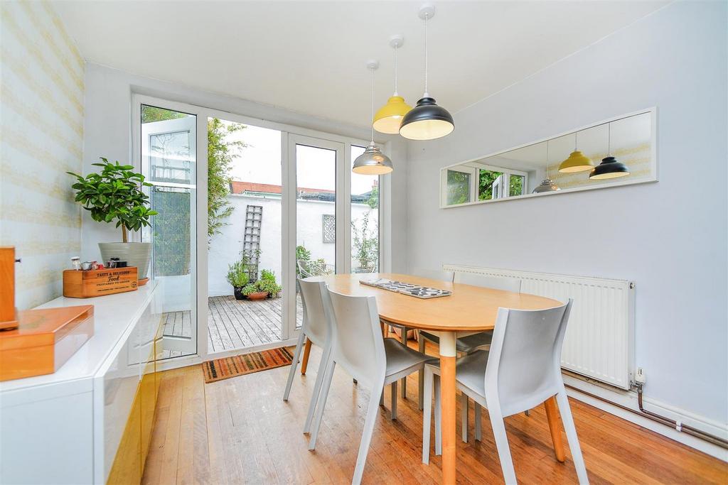 Breakfast Room