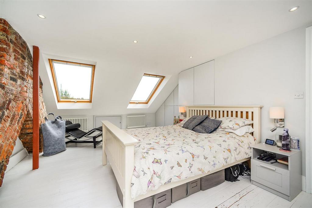 Main Bedroom