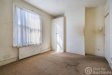 28 Queens Road, Caversham, Reading, RG4 8DL