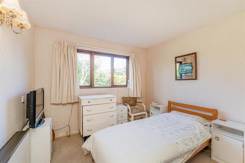 undefined, Gordon Hill, Enfield