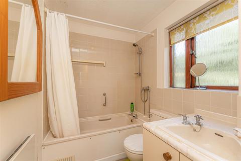 undefined, Gordon Hill, Enfield