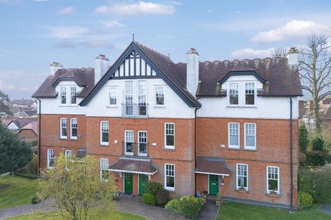 4 bedroom terraced house for sale, Great Stony Park, Ongar, CM5