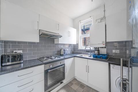2 bedroom apartment for sale, Lowlands Road, Harrow