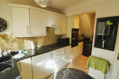 undefined, Keresforth Hill Road, Barnsley