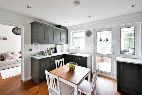 56 Nash Close, Welham Green, Hatfield, AL9 7NN