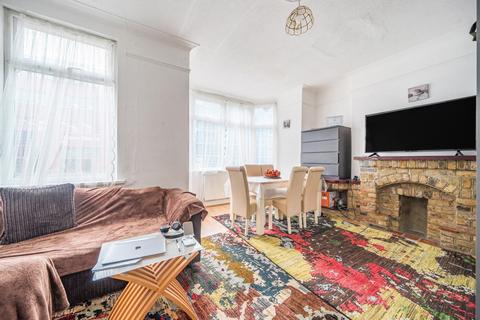 2 bedroom maisonette for sale, Lowlands Road, Harrow
