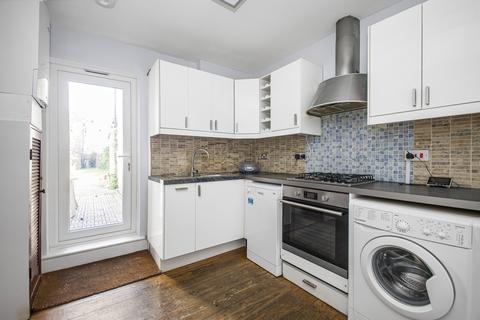2 bedroom flat to rent, London SE15 4PR, SE15
