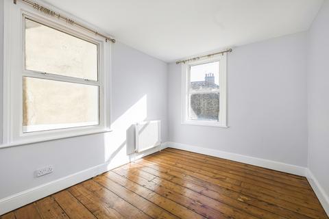 2 bedroom flat to rent, London SE15 4PR, SE15