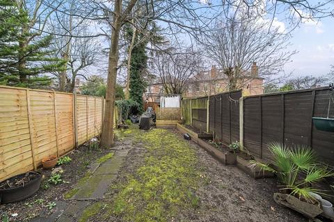 2 bedroom apartment for sale, Lowlands Road, Harrow