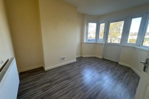 2 bedroom semi-detached house to rent, Salop Street, Oldbury B69