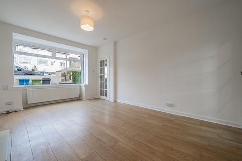 38 Monteith Gardens, Clarkston, Glasgow, G76 8NU