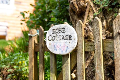 2 bedroom end of terrace house for sale, The Lane, Thursley, Godalming, Surrey