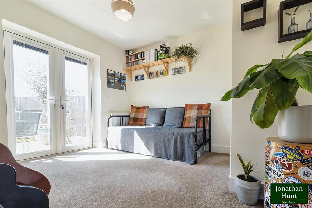 Principal bedroom