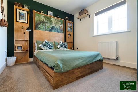 22 Gallon Drive, Buntingford, SG9 9UH