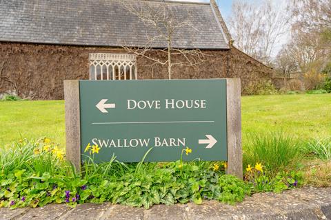 11 bedroom country house for sale, Warkworth Banbury, Oxfordshire, OX17 2AG
