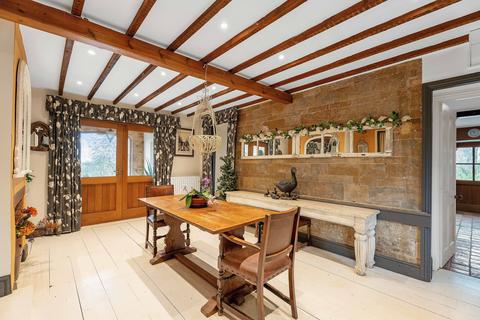 11 bedroom country house for sale, Warkworth Banbury, Oxfordshire, OX17 2AG