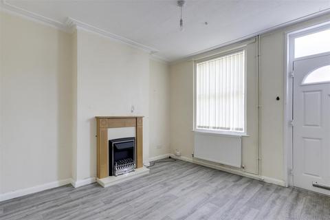 13 Bradgate Road, Nottingham, NG7 6HJ