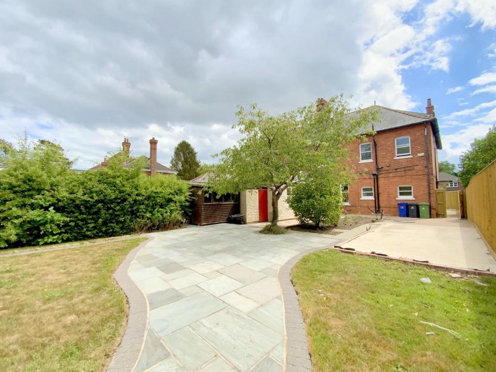 Resized IMG 9505..jpg