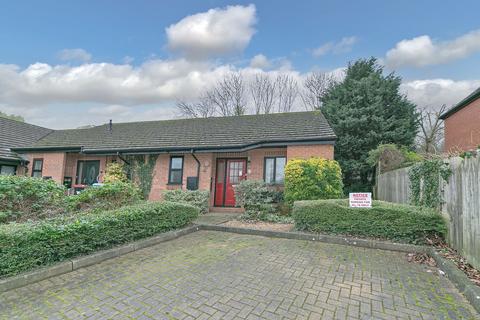 1 bedroom bungalow for sale, Bekonscot Court, Giffard Park, MK14