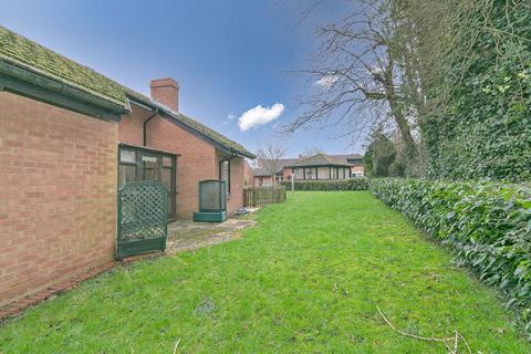 1 bedroom bungalow for sale, Bekonscot Court, Giffard Park, MK14
