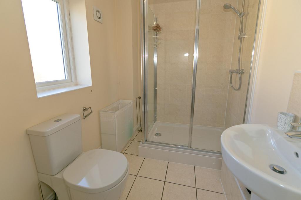 Bedroom 2 En-Suite