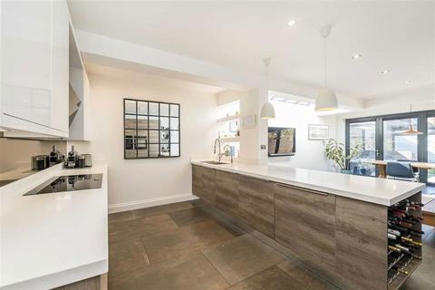 14 Cedar Road, Teddington, TW11 9AL