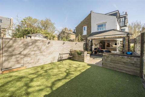 14 Cedar Road, Teddington, TW11 9AL