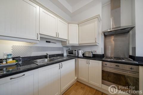 2 bedroom apartment for sale, Hervey Road, Blackheath
