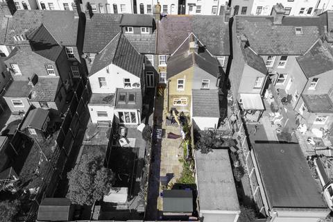 50 Greenfield Street, Waltham Abbey, EN9 1HL