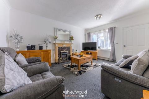 2 bedroom detached bungalow for sale, Spinners End Drive, Cradley Heath B64