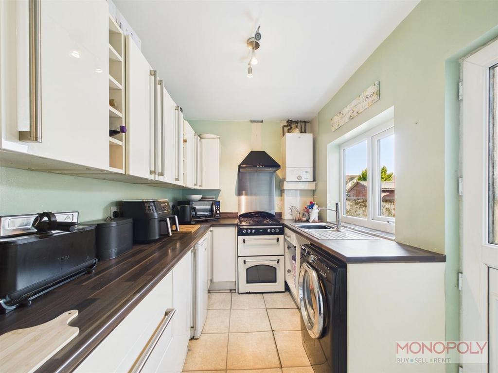 CAM03815 G0-PR0222-STILL006.jpg