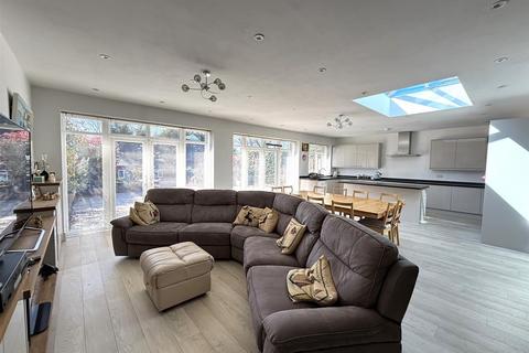 6 bedroom detached house for sale, Millway, Mill Hill, NW7 3JL