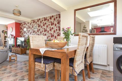 6 Barrington Road, Crawley, RH10 6DE