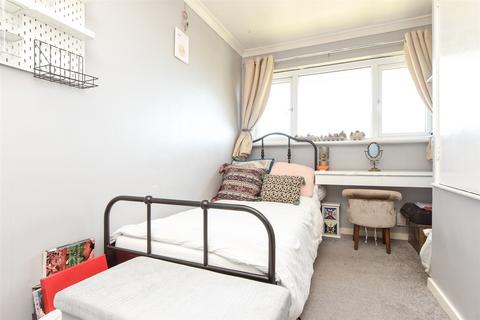 6 Barrington Road, Crawley, RH10 6DE