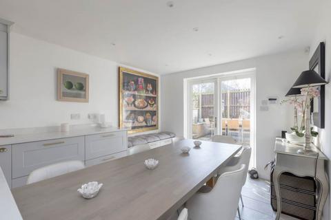 21 Easter Steil, Edinburgh, EH10 5XE