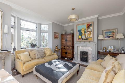 21 Easter Steil, Edinburgh, EH10 5XE