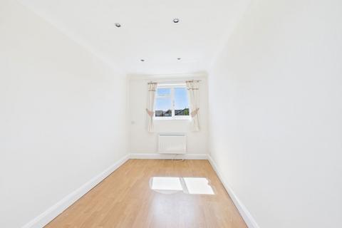 2 Ash Vale, Maple Cross, Rickmansworth, WD3 9UJ