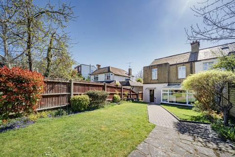 3 bedroom semi-detached house for sale, Upper Sunbury Road, Hampton TW12
