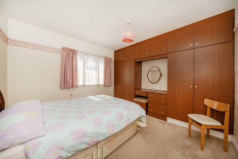 3 bedroom semi-detached house for sale, Upper Sunbury Road, Hampton TW12
