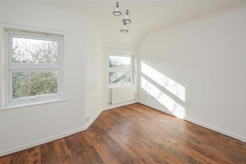 1 bedroom apartment for sale, 81 Warley Hill, Warley, Brentwood