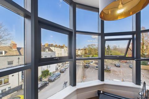 undefined, Park Road, Gloucester, Gloucestershire, GL1
