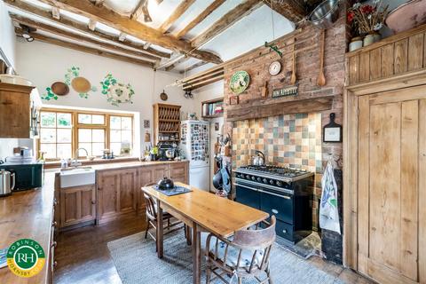 3 bedroom terraced house for sale, Dam Road, Tickhill, Doncaster