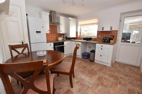 2 bedroom semi-detached bungalow for sale, Sable Close, Hull