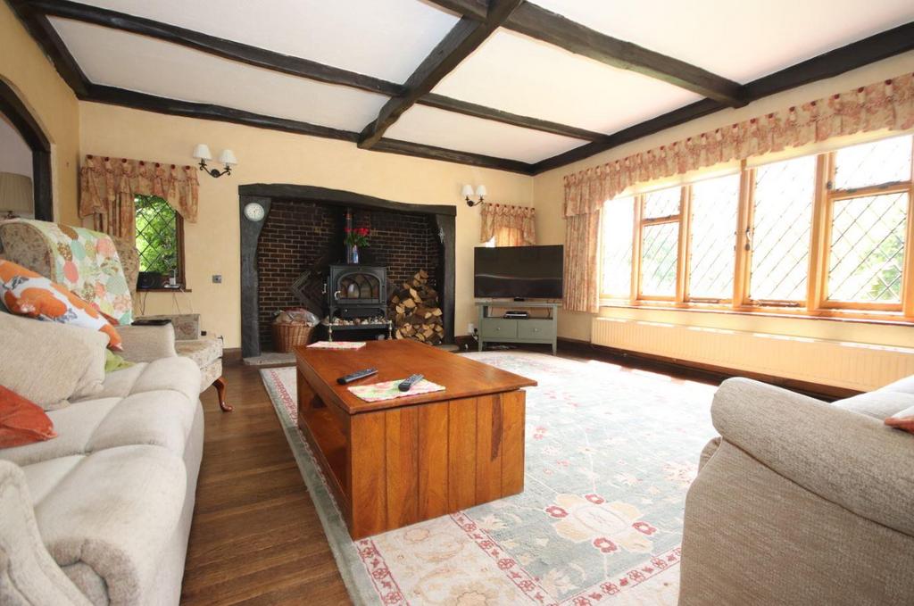 Living Room 2.JPG