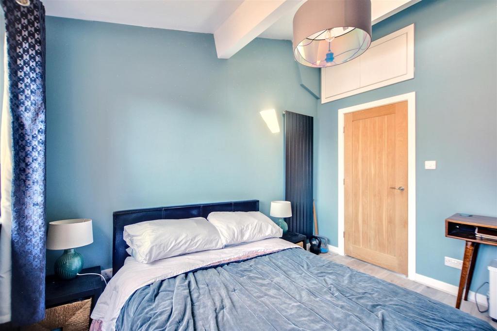 Bedroom 4 2.jpeg