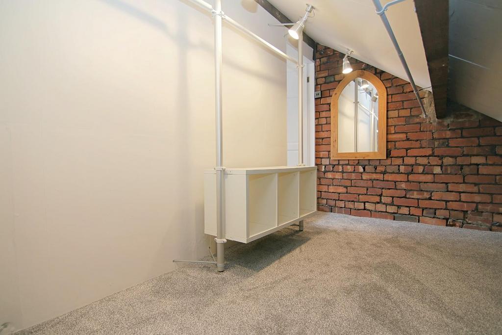 Walk in wardrobe